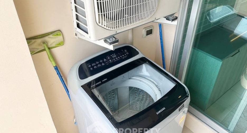 For sale 1 Beds condo in Khlong Toei, Bangkok