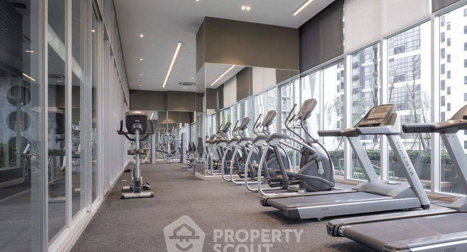 À vendre 1 chambre condo à Huai Khwang, Bangkok