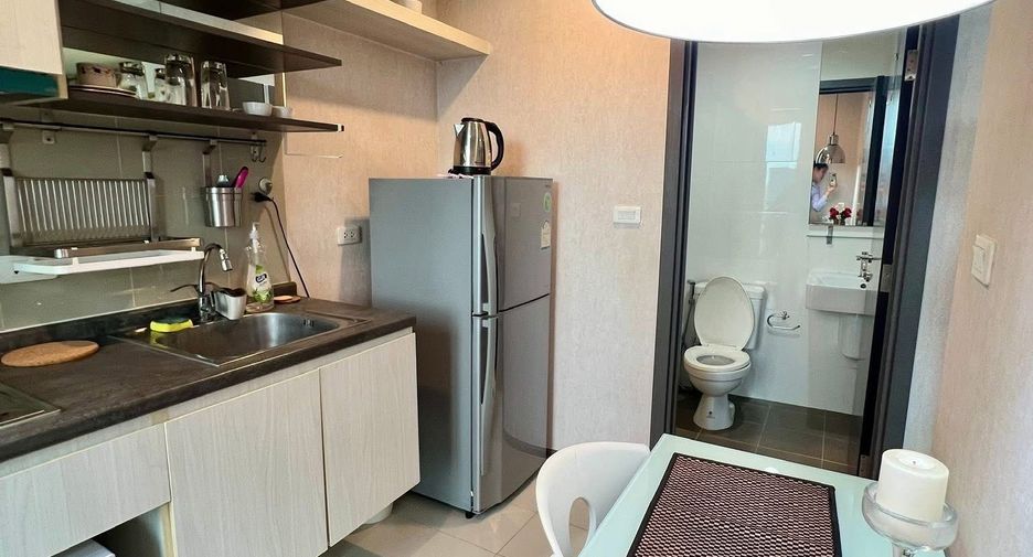 Condo en alquiler de 1 habitaciones en Watthana, Bangkok