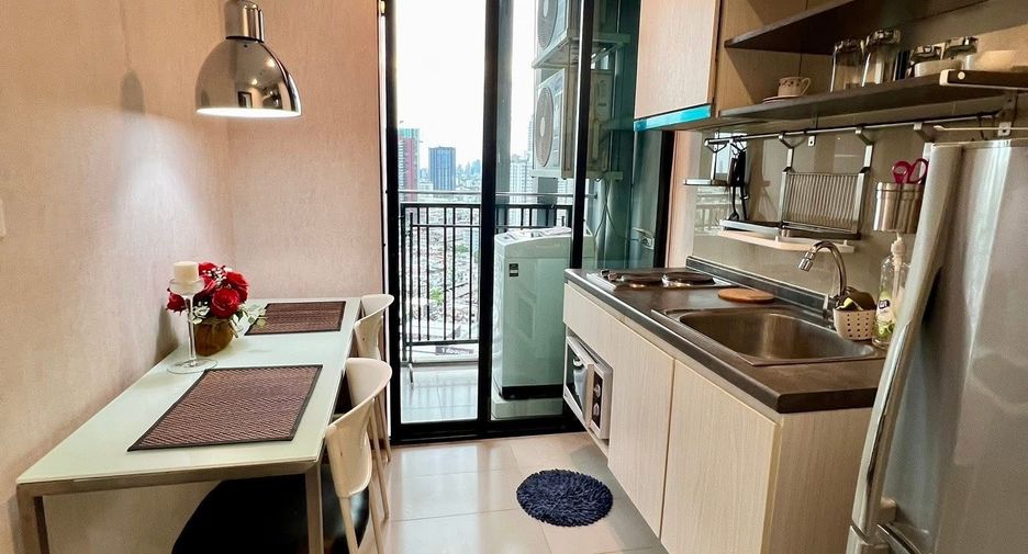 Condo en alquiler de 1 habitaciones en Watthana, Bangkok