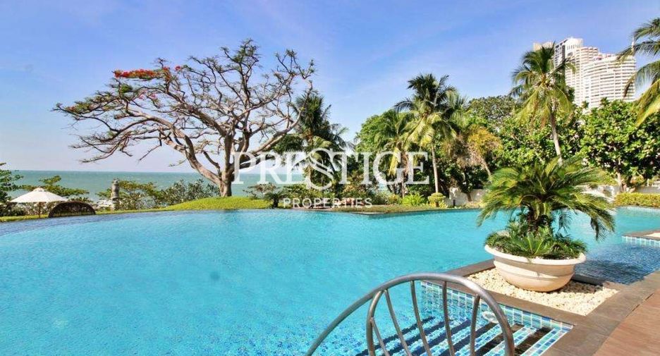For sale 3 bedrooms condo in North Pattaya, Pattaya