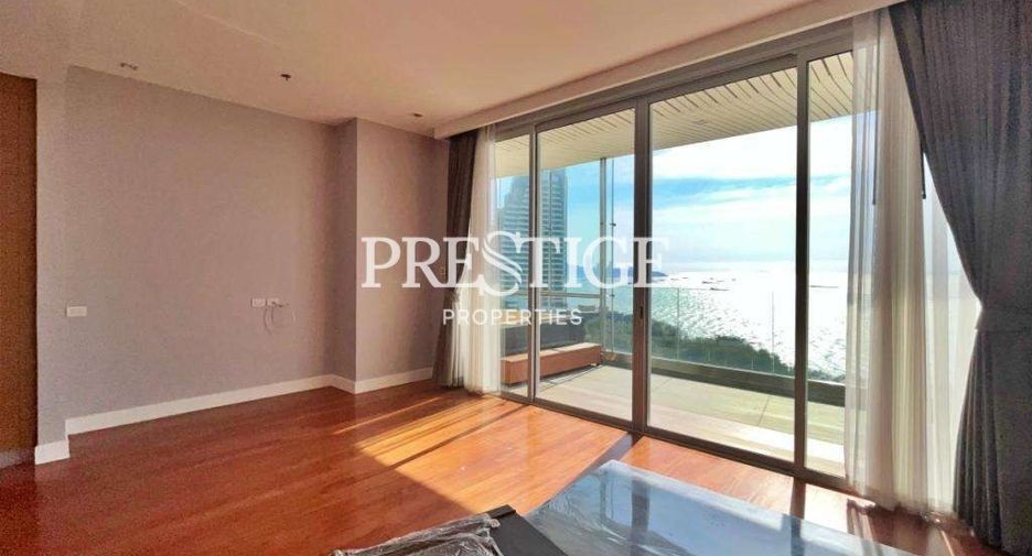 For sale 3 bedrooms condo in North Pattaya, Pattaya