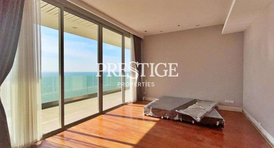 For sale 3 bedrooms condo in North Pattaya, Pattaya