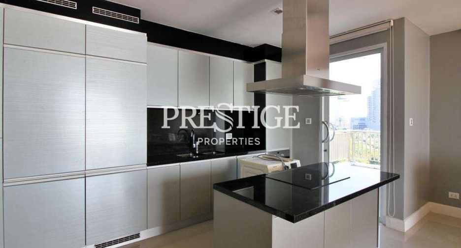 For sale 3 bedrooms condo in North Pattaya, Pattaya