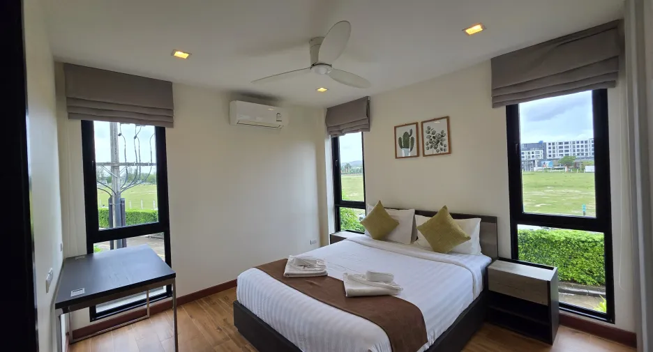 For sale 5 bedrooms villa in Thalang, Phuket