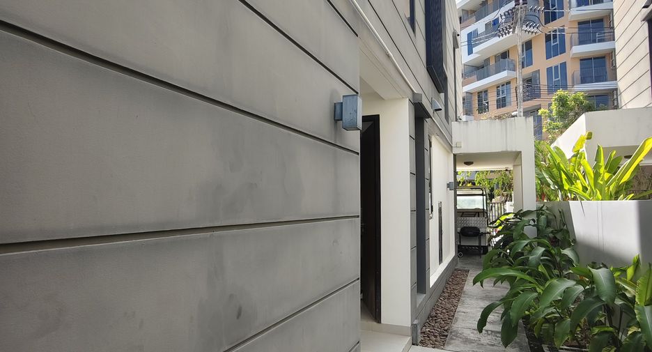 For sale 5 bedrooms villa in Thalang, Phuket