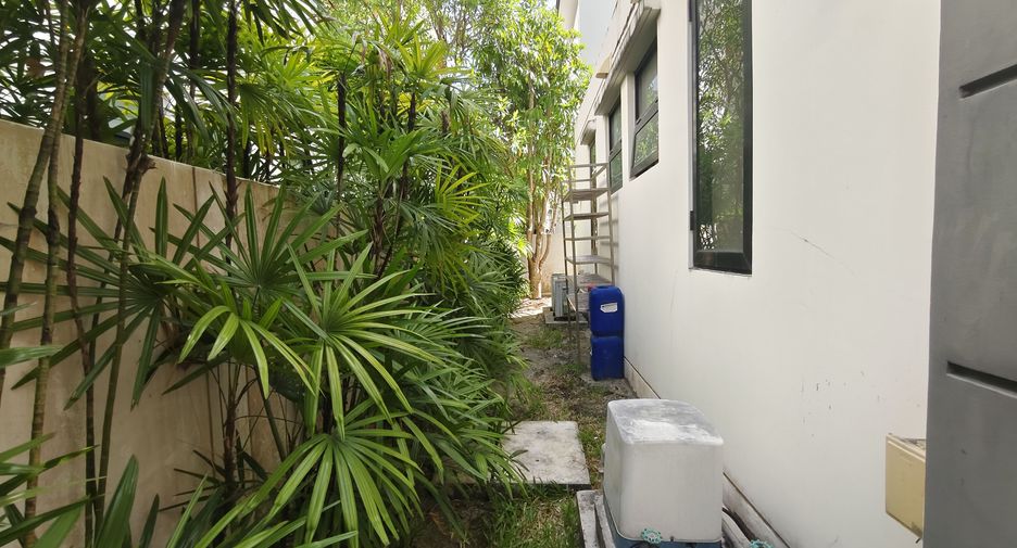 For sale 5 bedrooms villa in Thalang, Phuket