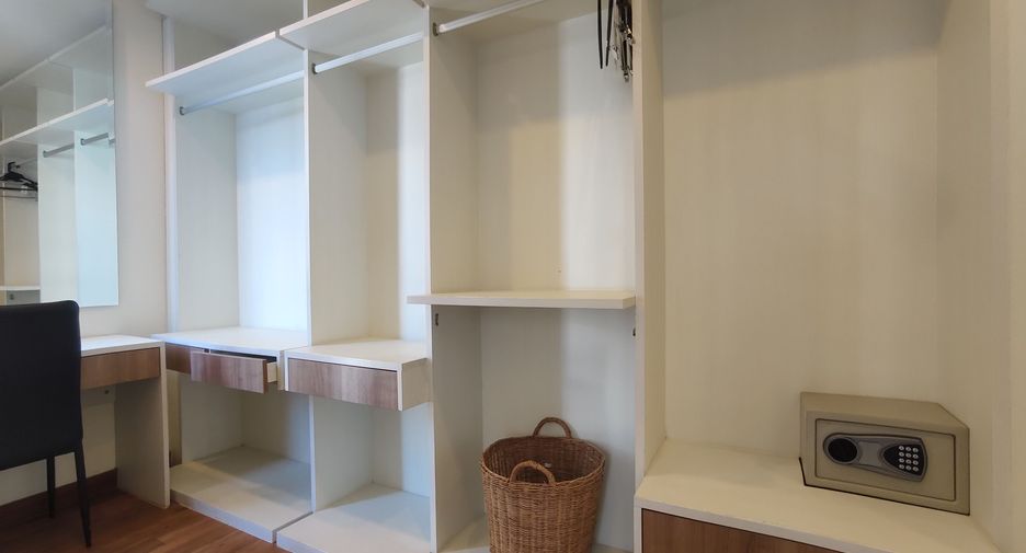 For sale 5 bedrooms villa in Thalang, Phuket
