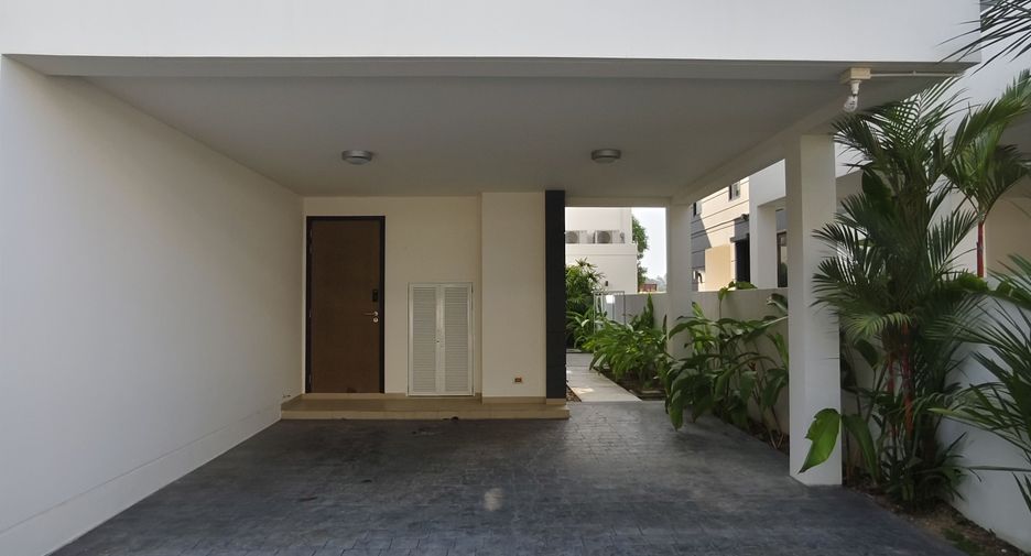 Villa zum Kauf mit 5 Zimmer in Thalang, Phuket