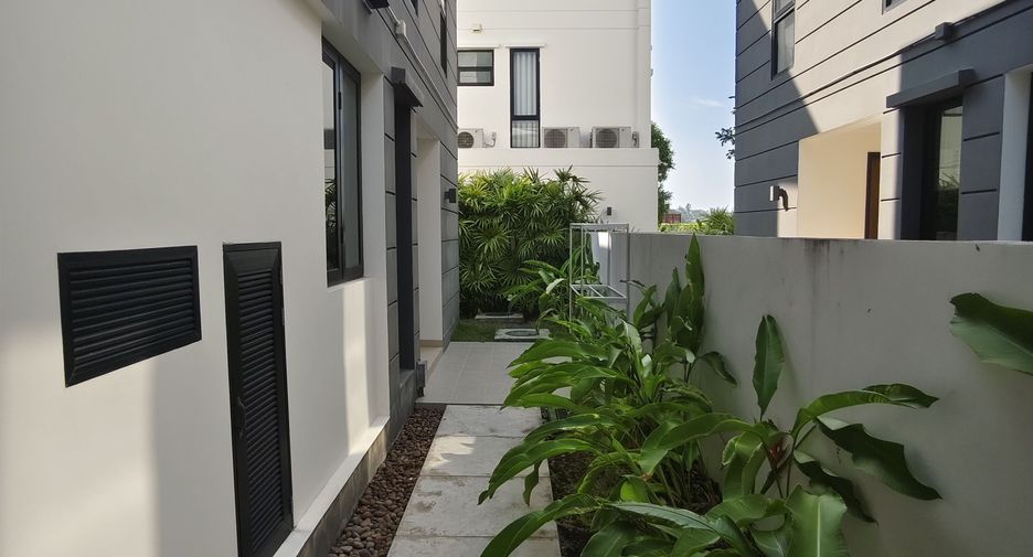 Villa zum Kauf mit 5 Zimmer in Thalang, Phuket