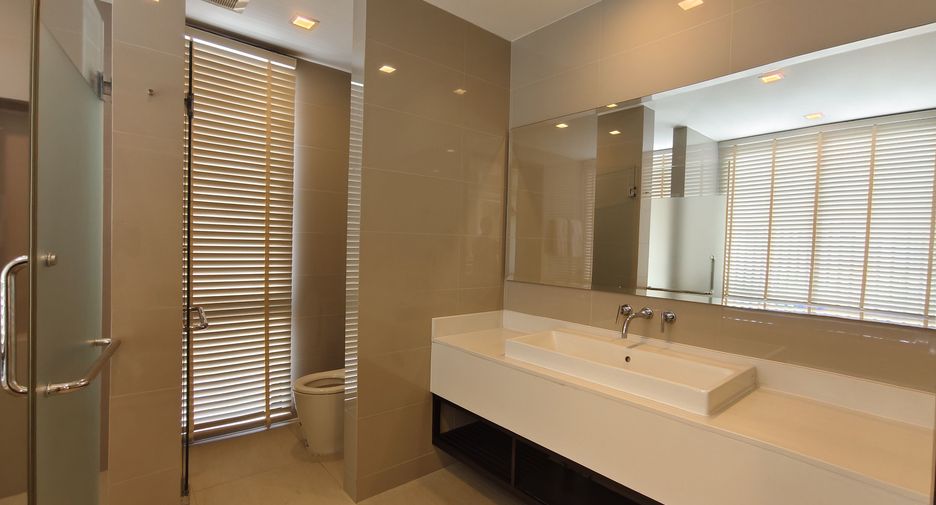 For sale 5 bedrooms villa in Thalang, Phuket