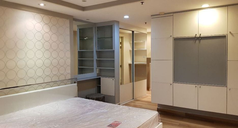 Condo en alquiler de 2 habitaciones en Khlong Toei, Bangkok