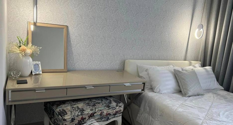 For rent 2 bedrooms condo in Khlong San, Bangkok