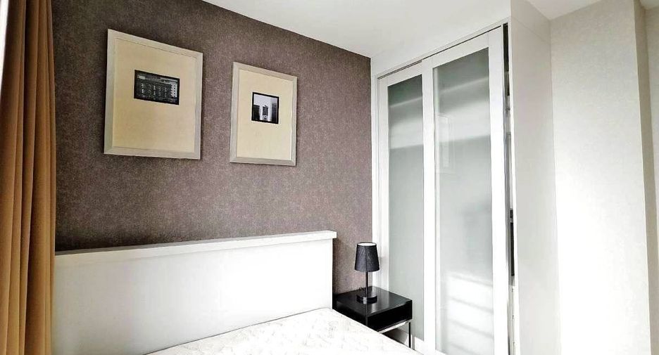 For rent 2 bedrooms condo in Watthana, Bangkok
