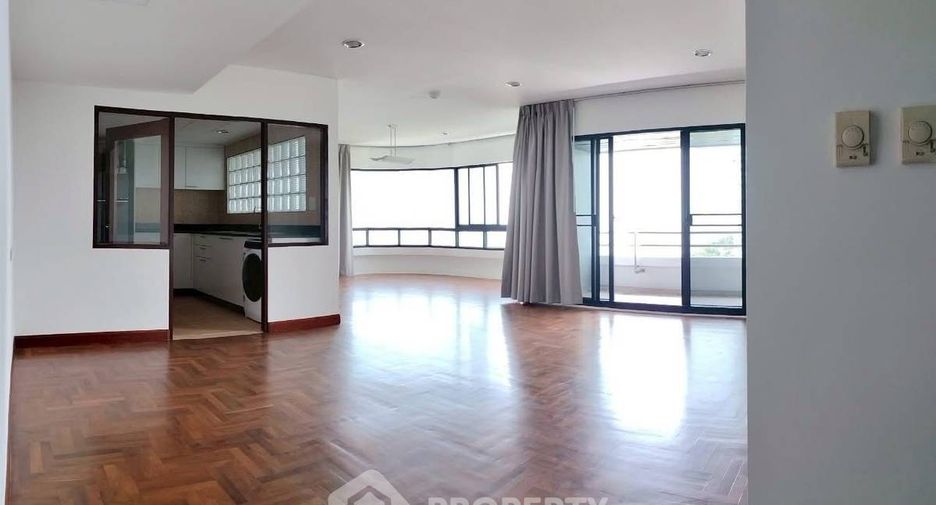 À louer 3 chambres condo à Sattahip, Chonburi