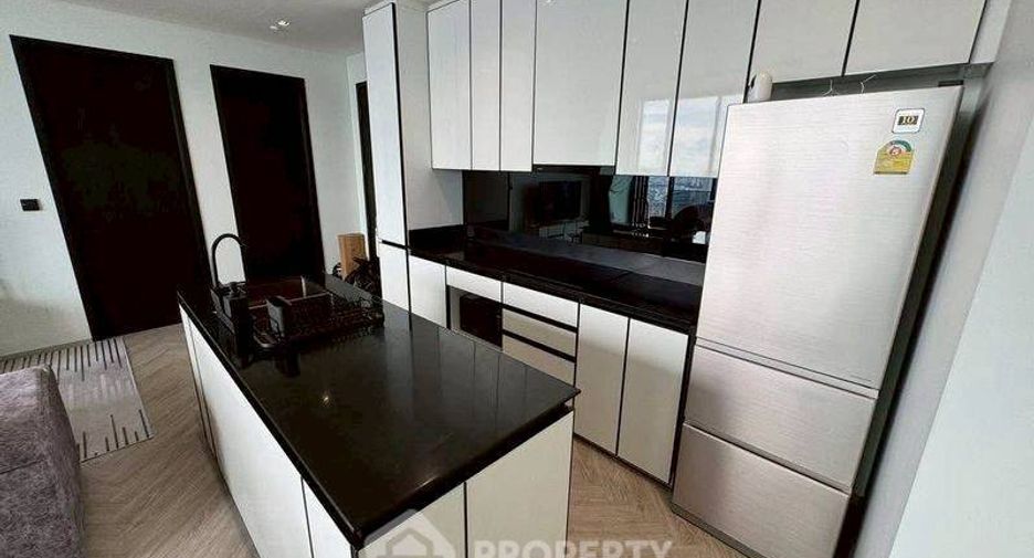 For rent 2 bedrooms condo in Khlong San, Bangkok