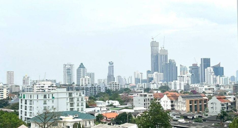 For rent 1 bed condo in Watthana, Bangkok