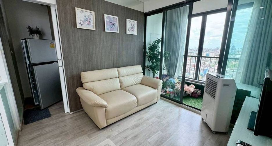 For rent 2 bedrooms condo in Bangkok Noi, Bangkok