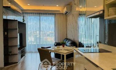 Condo en alquiler de 2 habitaciones en Bang Na, Bangkok