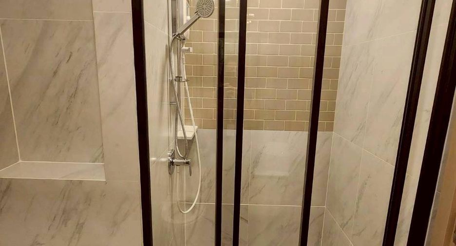 For rent 1 bed condo in Ratchathewi, Bangkok
