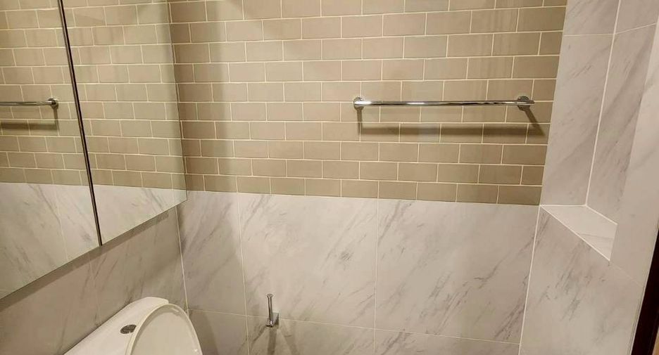 For rent 1 bed condo in Ratchathewi, Bangkok