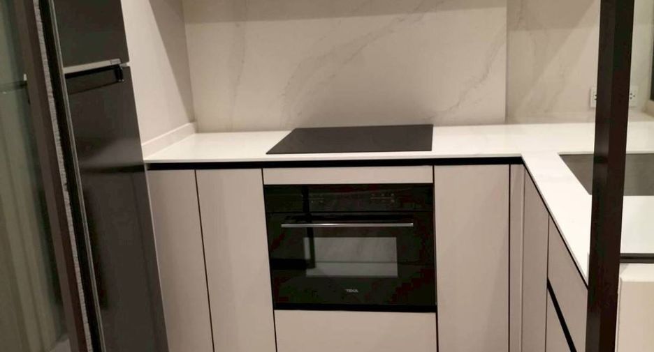 For rent 2 bedrooms condo in Ratchathewi, Bangkok