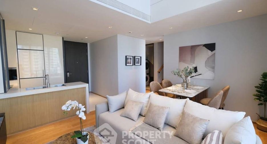 For rent 2 bedrooms condo in Khlong Toei, Bangkok