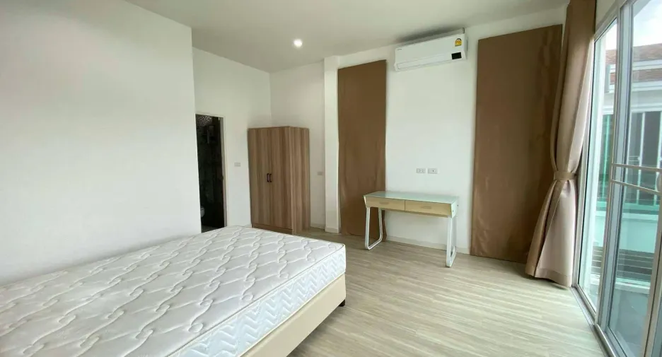 出售 和 出租 5 卧室 独立屋 在 Phuket Town, 普吉