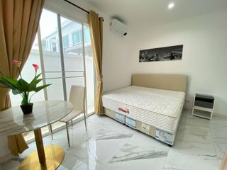 À vendre et à louer 5 chambres maison à Mueang Phuket, Phuket