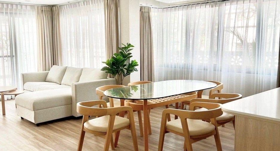 Casa en alquiler de 4 habitaciones en Sathon, Bangkok