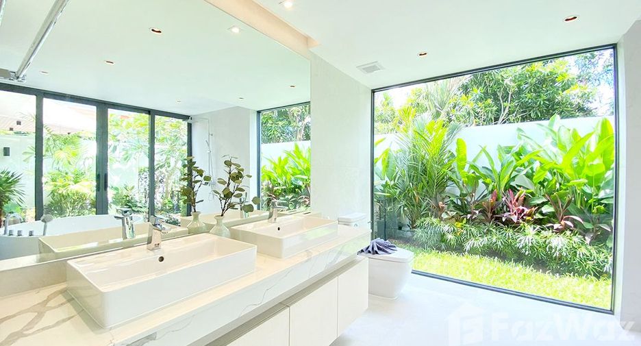 For sale 3 bedrooms villa in Mueang Phuket, Phuket