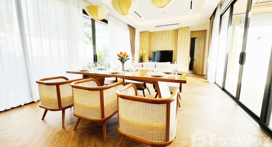 For sale 3 bedrooms villa in Mueang Phuket, Phuket