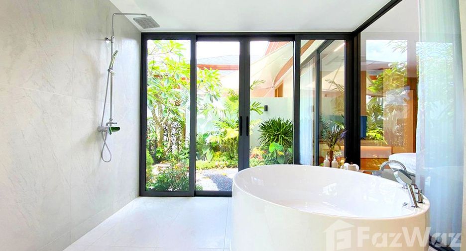 For sale 3 bedrooms villa in Mueang Phuket, Phuket