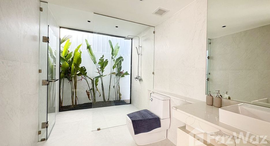 For sale 3 bedrooms villa in Mueang Phuket, Phuket