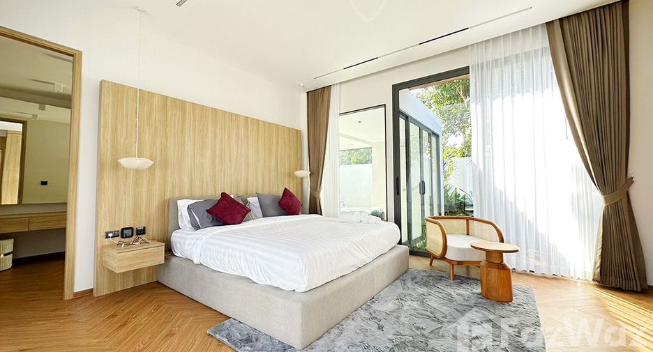 For sale 3 bedrooms villa in Mueang Phuket, Phuket