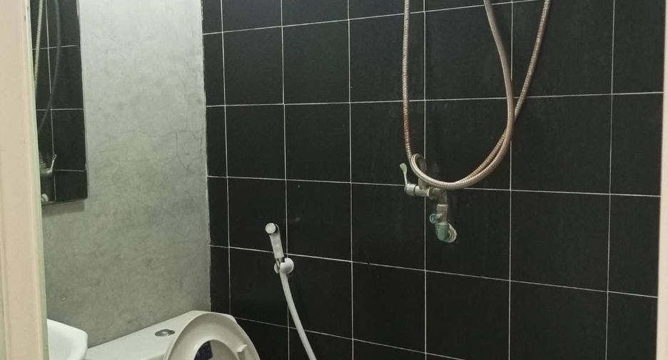 For sale hotel in Bang Rak, Bangkok