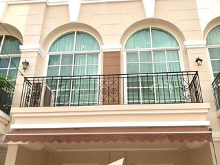 Reihenhaus zur Miete mit 3 Zimmer in Lat Phrao, Bangkok