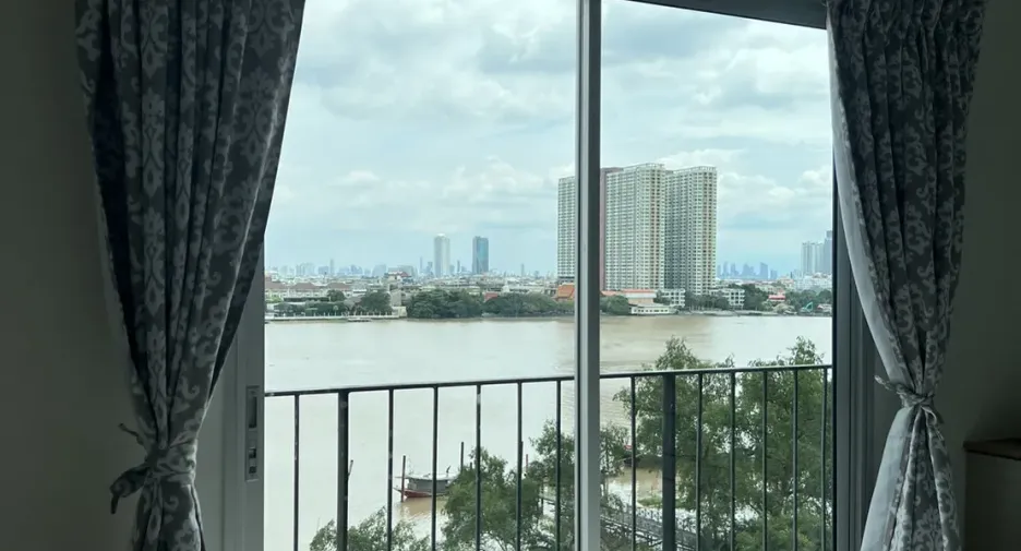 For rent 2 bedrooms condo in Rat Burana, Bangkok