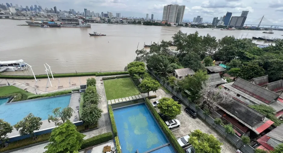 For rent 2 bedrooms condo in Rat Burana, Bangkok