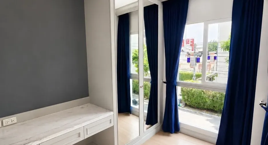 For rent 3 bedrooms house in Suan Luang, Bangkok