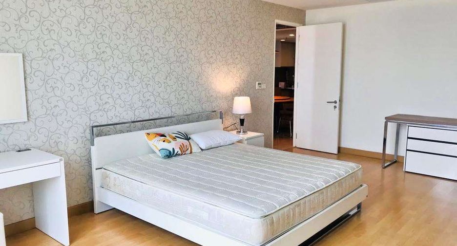 Wohnung zur Miete mit 3 Zimmer in Khlong Toei, Bangkok