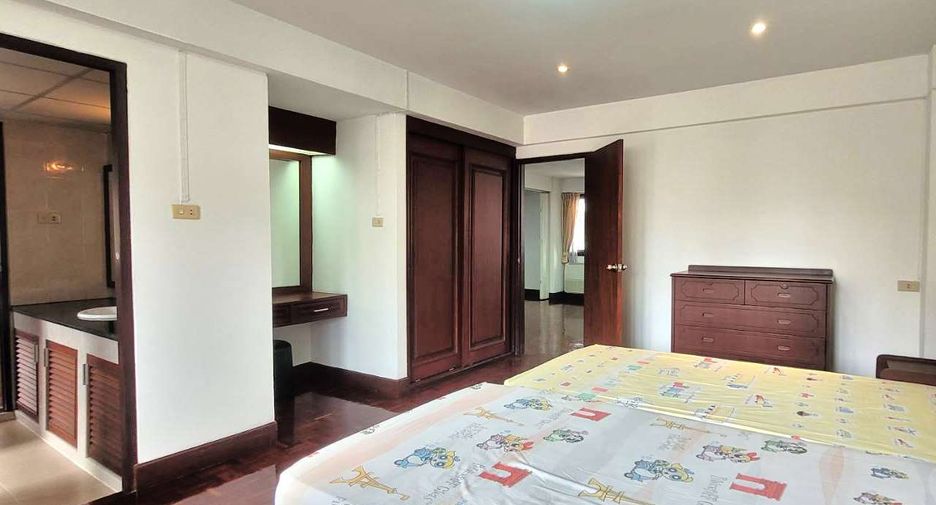 À louer 2 chambres condo à Khlong Toei, Bangkok