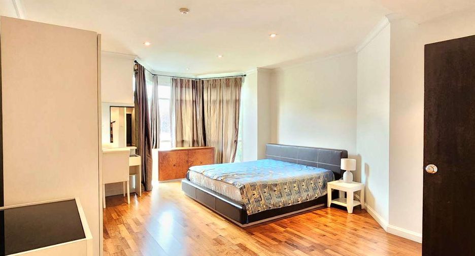 Wohnung zur Miete mit 3 Zimmer in Watthana, Bangkok