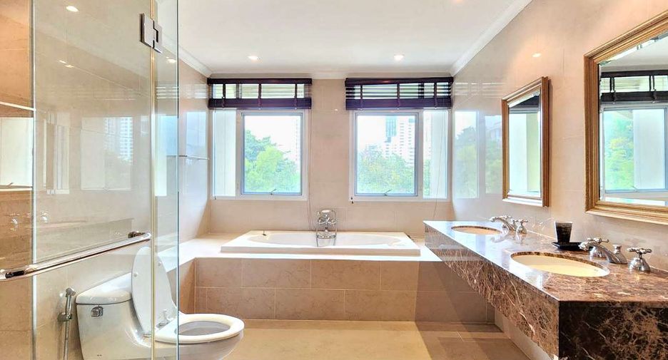 Wohnung zur Miete mit 3 Zimmer in Watthana, Bangkok