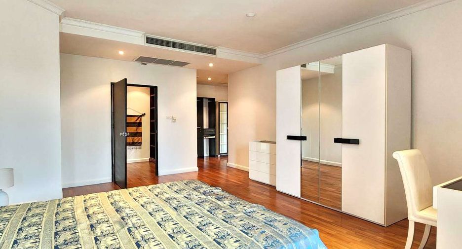 Wohnung zur Miete mit 3 Zimmer in Watthana, Bangkok