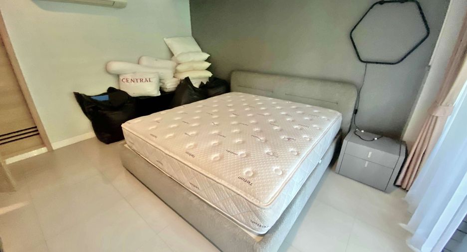 Wohnung zur Miete mit 1 Zimmer in Pathum Wan, Bangkok