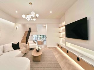 For rent そして for sale 5 ベッドルーム townhouse in Khlong Toei, Bangkok
