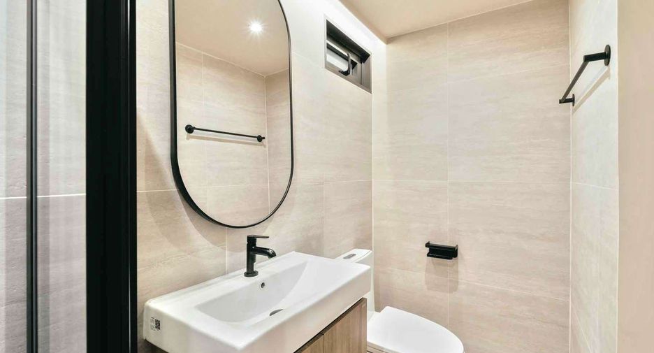 For rent そして for sale 5 ベッドルーム townhouse in Khlong Toei, Bangkok