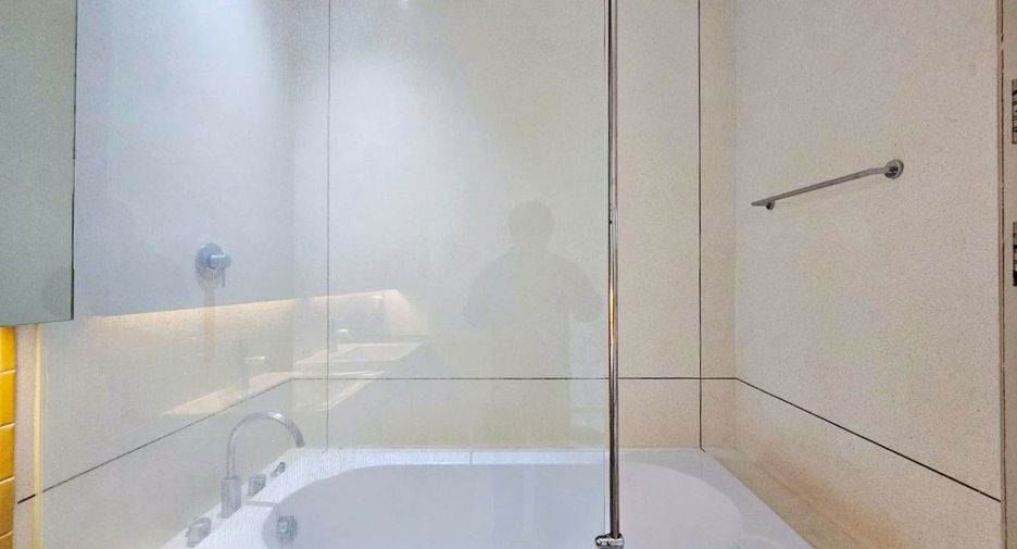 For rent 1 Beds condo in Watthana, Bangkok