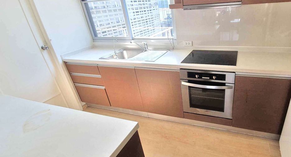 Condo en alquiler de 2 habitaciones en Khlong Toei, Bangkok